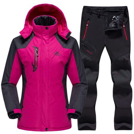 Winter Skiing Set