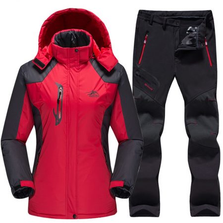 Winter Skiing Set