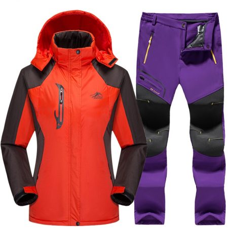 Winter Skiing Set