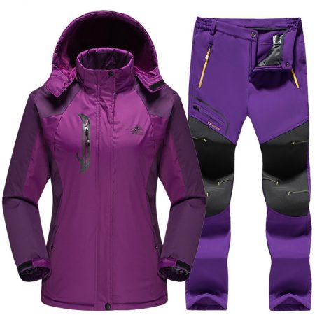 Winter Skiing Set